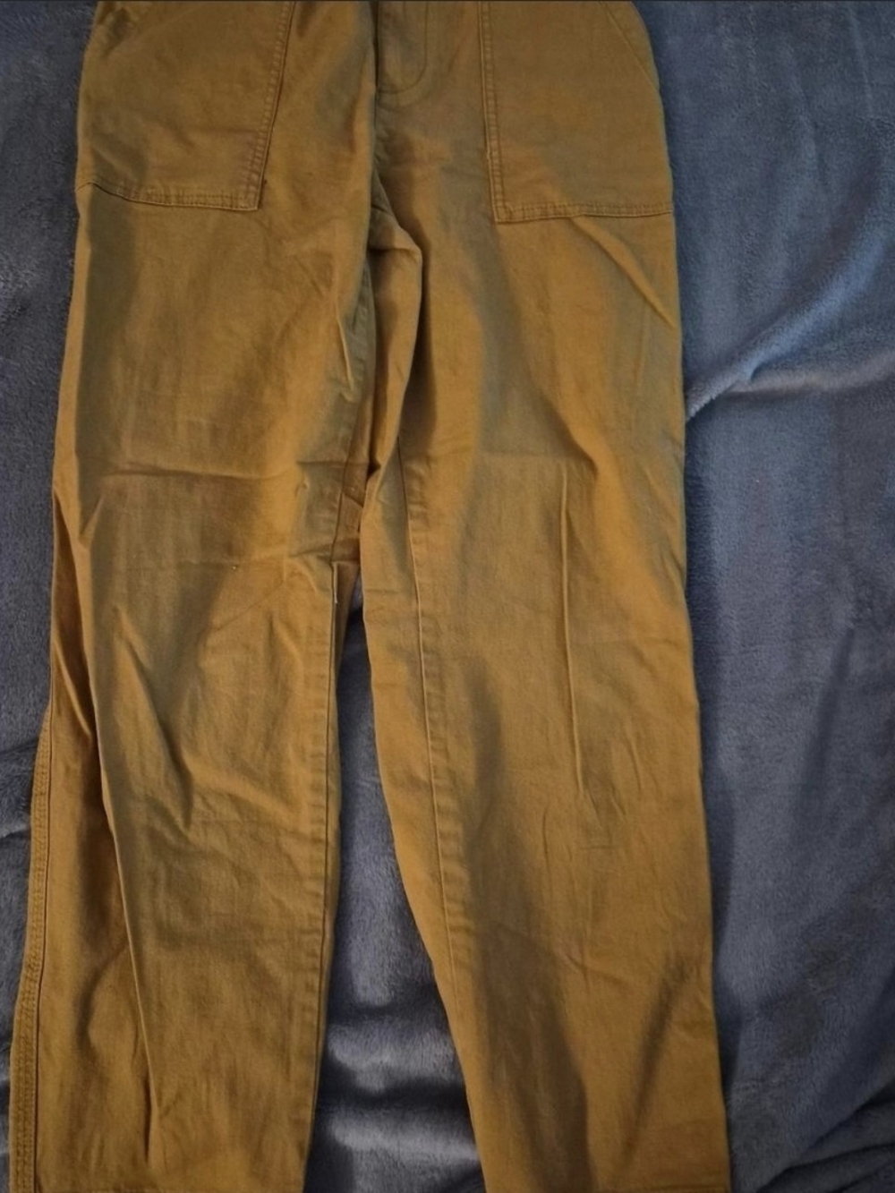 Old Navy Women's Cargo Pants in Tan